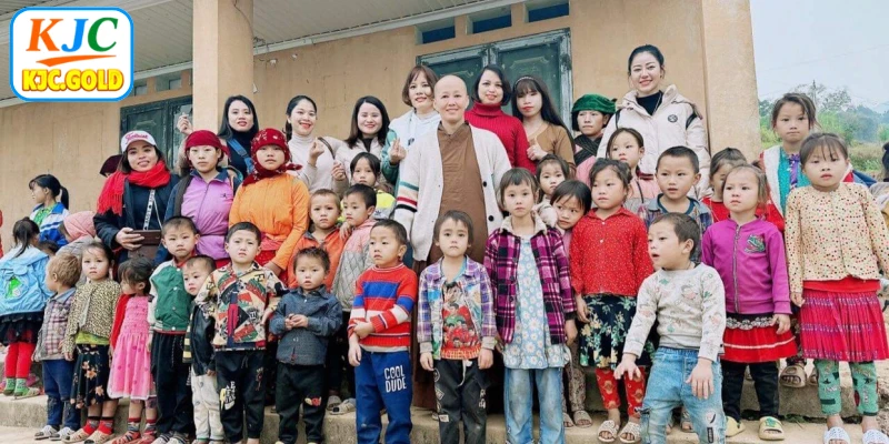 Chương trình KJC hành trình yêu thương- mở rộng vòng tay nhân ái thiết thực