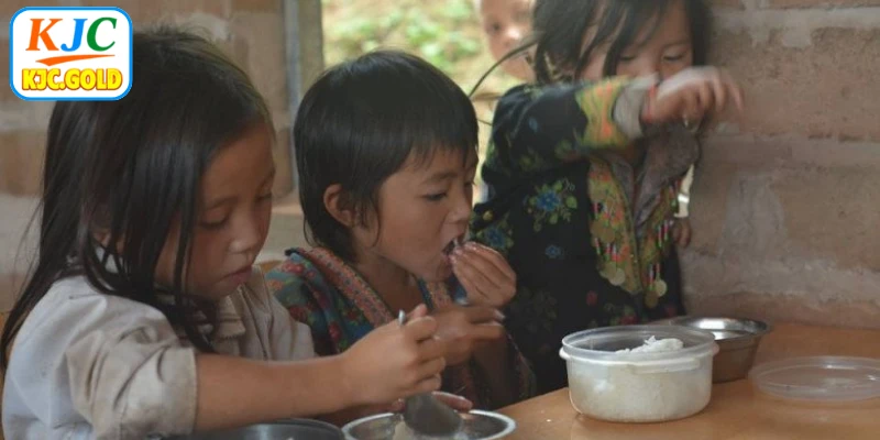 Hành động xây dựng bếp yêu thương thiết thực