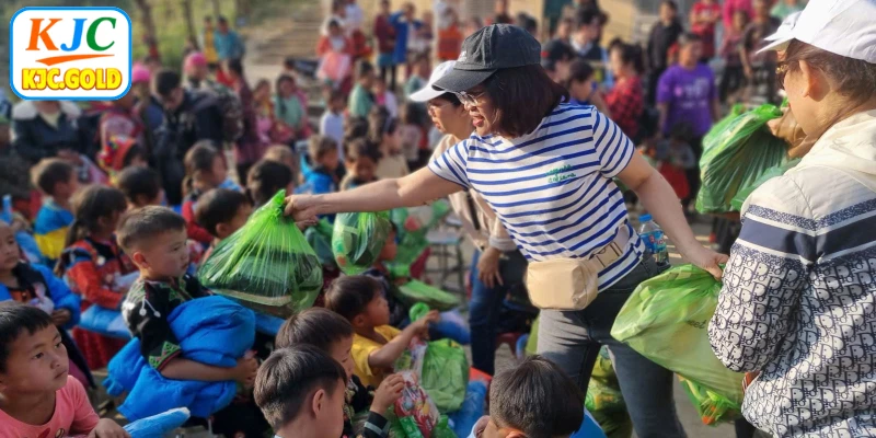 Dự án nổi bật trong hành trình nhân ái, hỗ trợ hơn 1000 gia đình